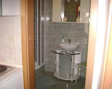 In With Sea View, Terrace, Air Conditioning, Wifi 3812-2 * Podgora