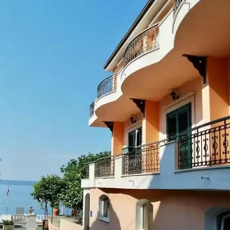 Apartment In With Sea View, Terrace, Air Conditioning, Wifi 3812-2 Podgora